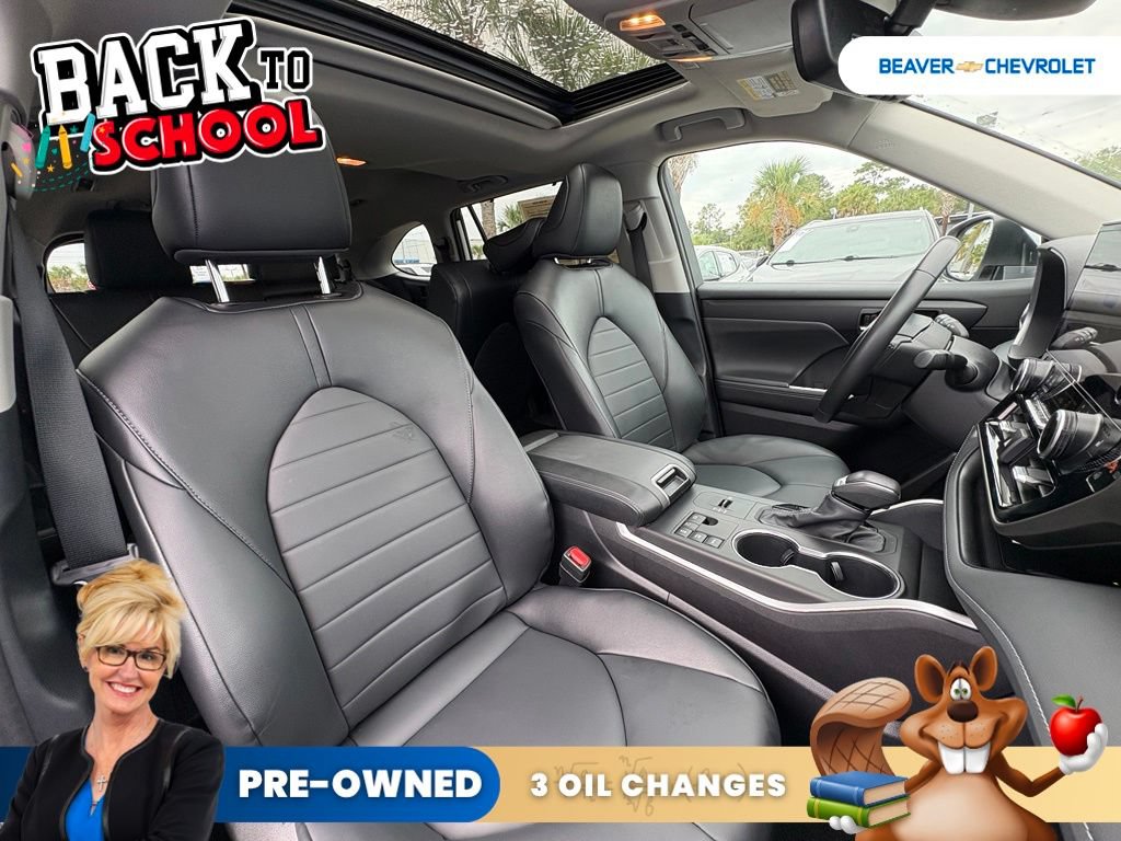 Used 2025 Toyota Highlander XLE AWD/4WD image 33