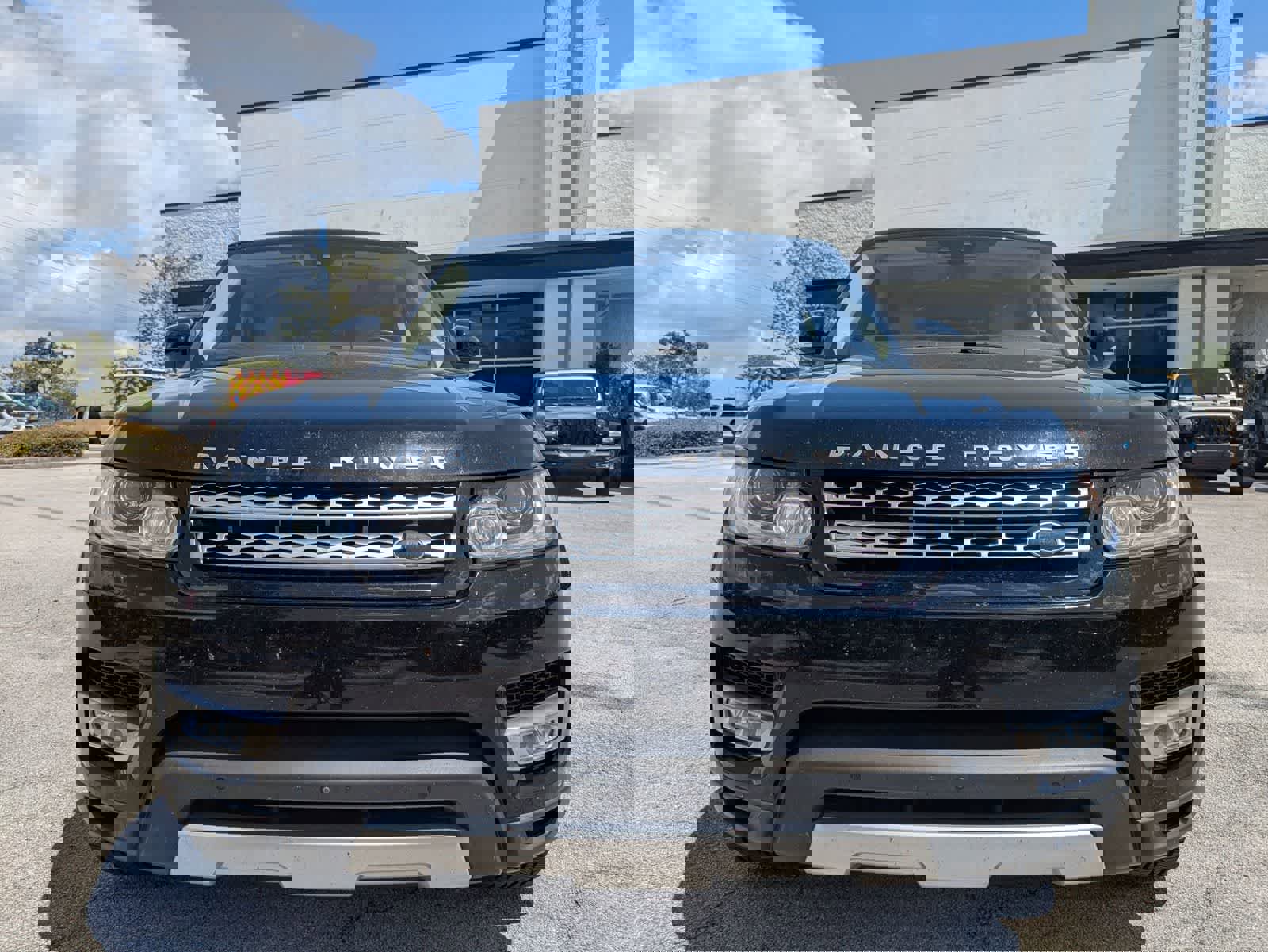 Used 2017 Land Rover Range Rover Sport HSE image 2