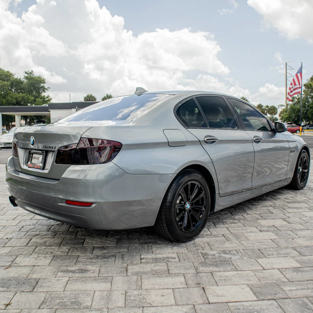 Used 2016 BMW 528i Sedan RWD image 9