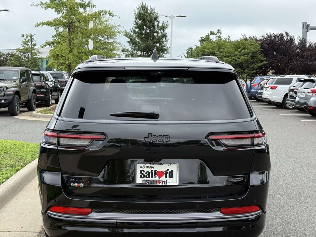 New 2026 Jeep Grand Cherokee L Summit w/ Obsidian Package AWD/4WD image 11