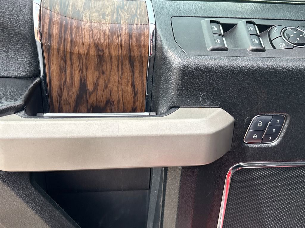 Used 2018 Ford F150 Lariat w/ Equipment Group 502A Luxury image 9