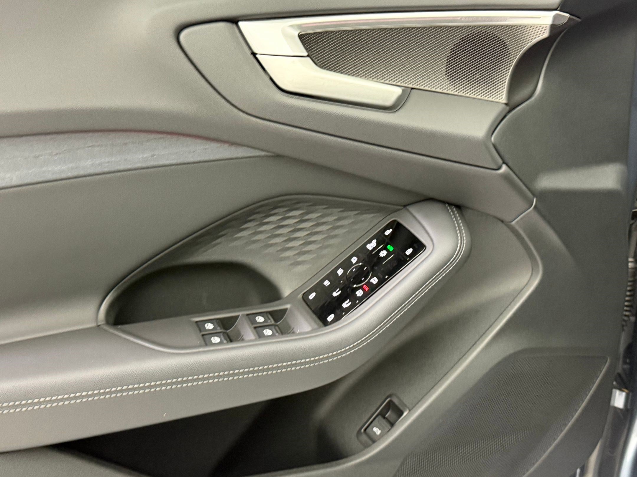 New 2025 Audi A5 2.0T Prestige image 26