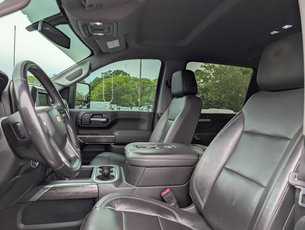 Used 2020 Chevrolet Silverado 2500 LTZ w/ LTZ Convenience Package AWD/4WD image 10