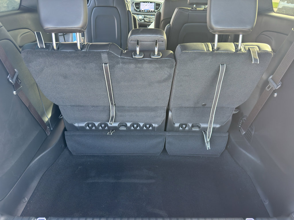 New 2026 Chrysler Pacifica Select AWD/4WD image 37