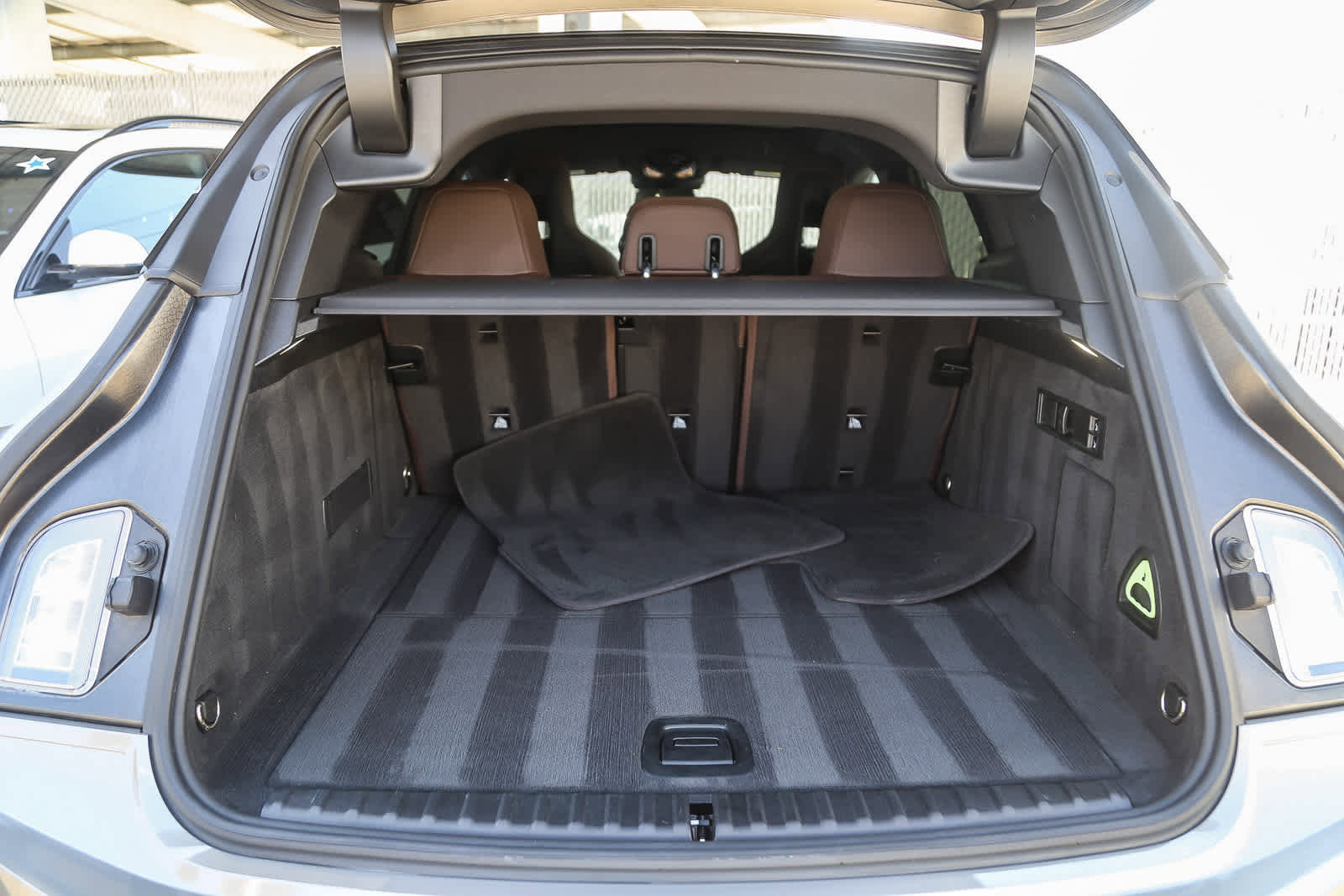 Certified 2023 BMW iX xDrive50 w/ Convenience Package image 22