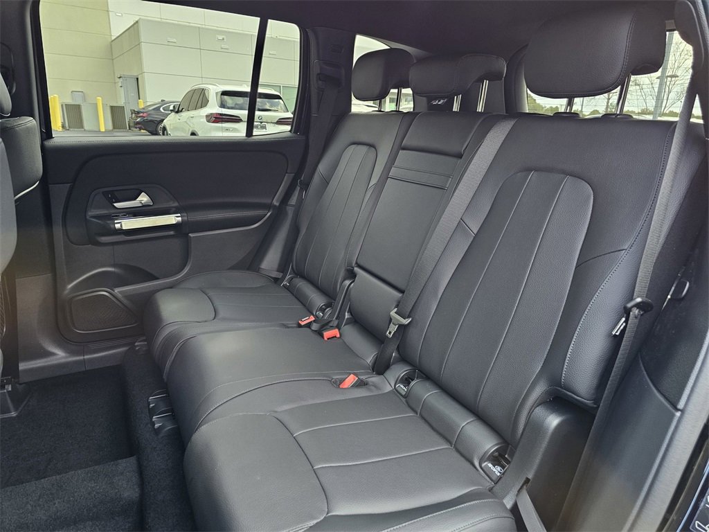 Used 2025 Mercedes-Benz GLB 250 image 18
