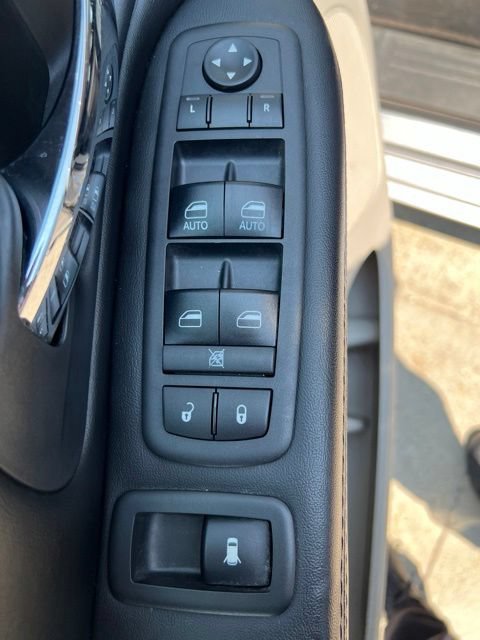 Certified 2018 Dodge Grand Caravan SE FWD image 16