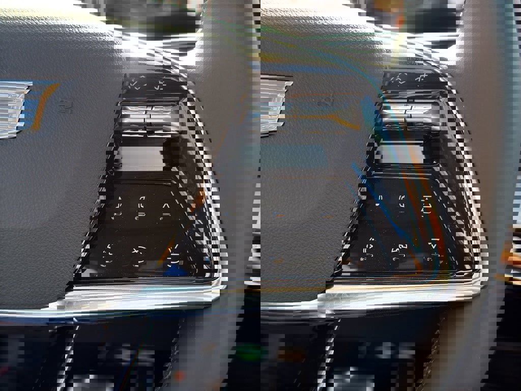 New 2026 Cadillac Optiq Luxury 1 image 22