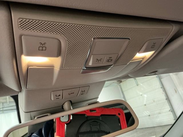 Used 2013 Mercedes-Benz SL 550 image 19