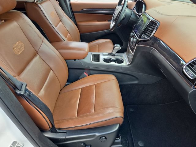 Used 2020 Jeep Grand Cherokee Overland RWD image 18