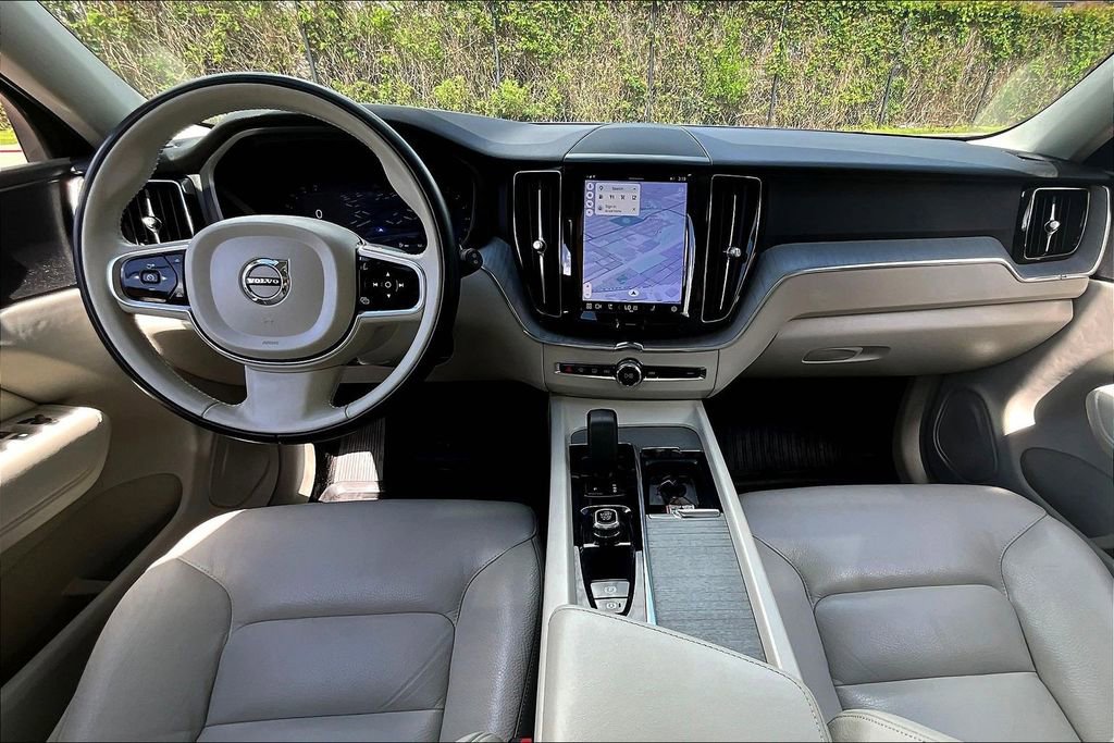 Certified 2023 Volvo XC60 B5 Plus w/ Climate Package AWD/4WD image 21