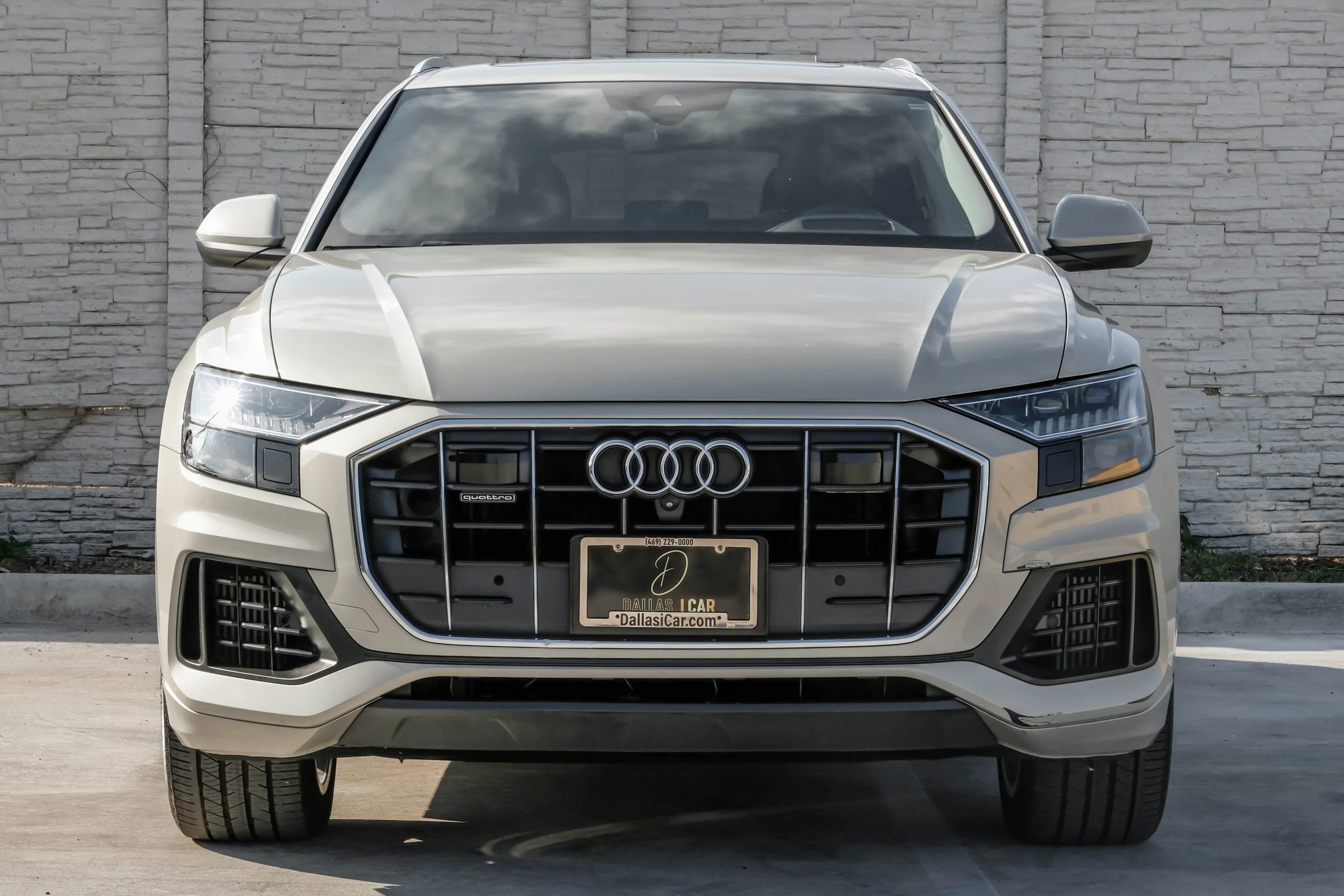 Used 2021 Audi Q8 Prestige w/ Prestige Package image 6