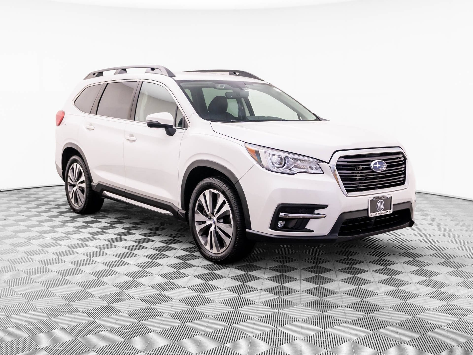 Used 2019 Subaru Ascent Limited w/ Popular Package #4 AWD/4WD image 7