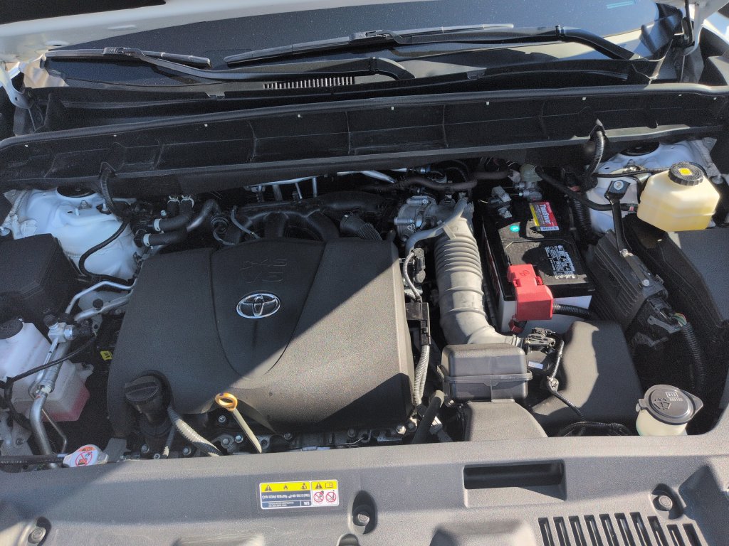 Certified 2022 Toyota Highlander XLE AWD/4WD image 22