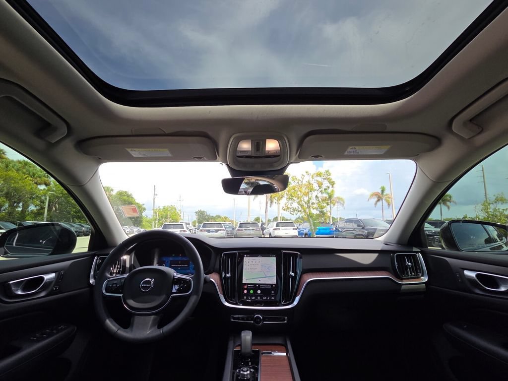 Used 2025 Volvo S60 B5 Plus w/ Protection Package Premier FWD image 24