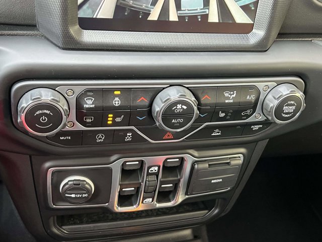 Used 2023 Jeep Wrangler Sahara w/ Cold Weather Group image 29