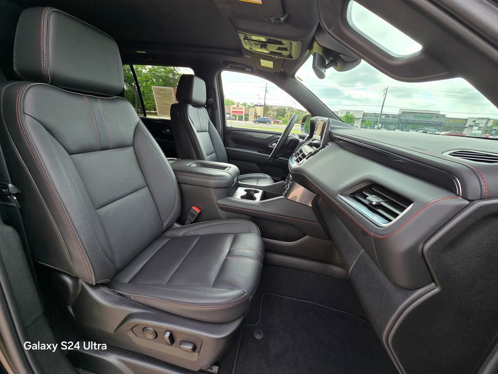 Used 2024 Chevrolet Tahoe RST w/ Luxury Package RWD image 12
