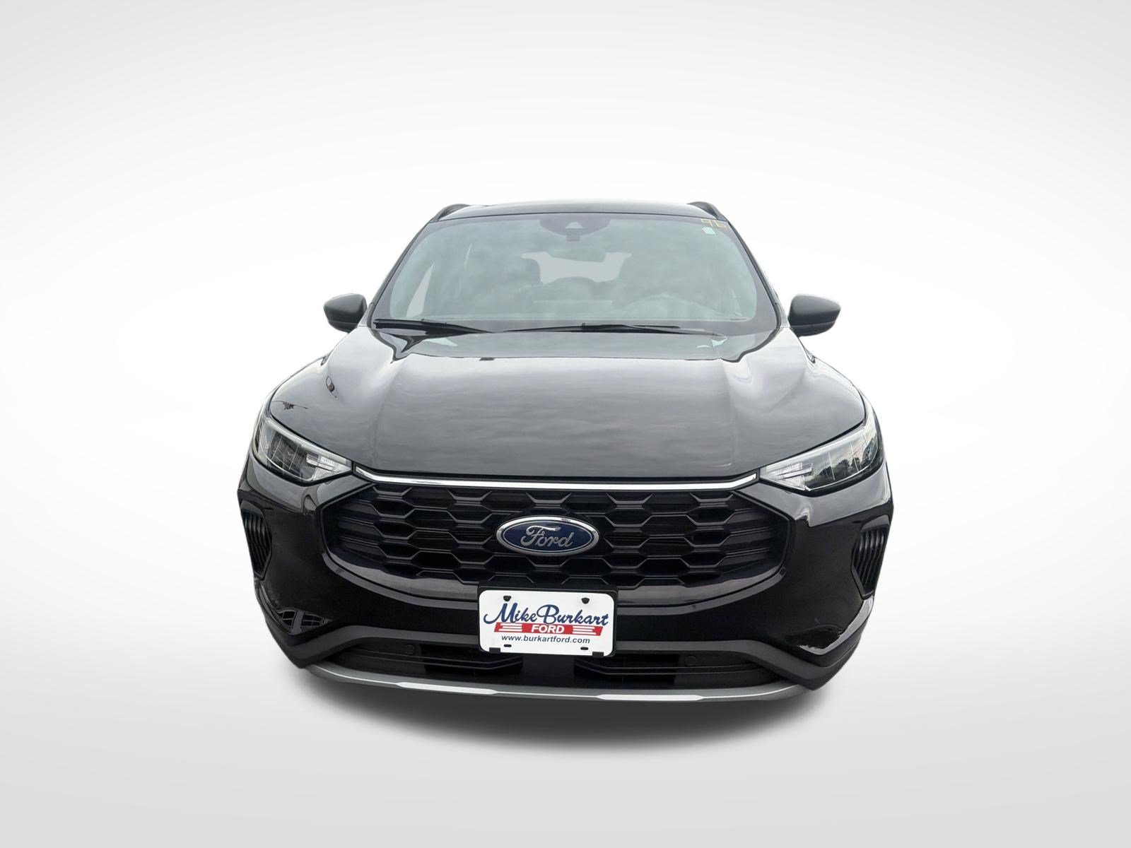 Used 2025 Ford Escape ST-Line w/ Equipment Group 301A FWD image 3