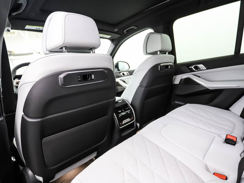 New 2026 BMW X5 xDrive40i w/ M Sport Package image 20