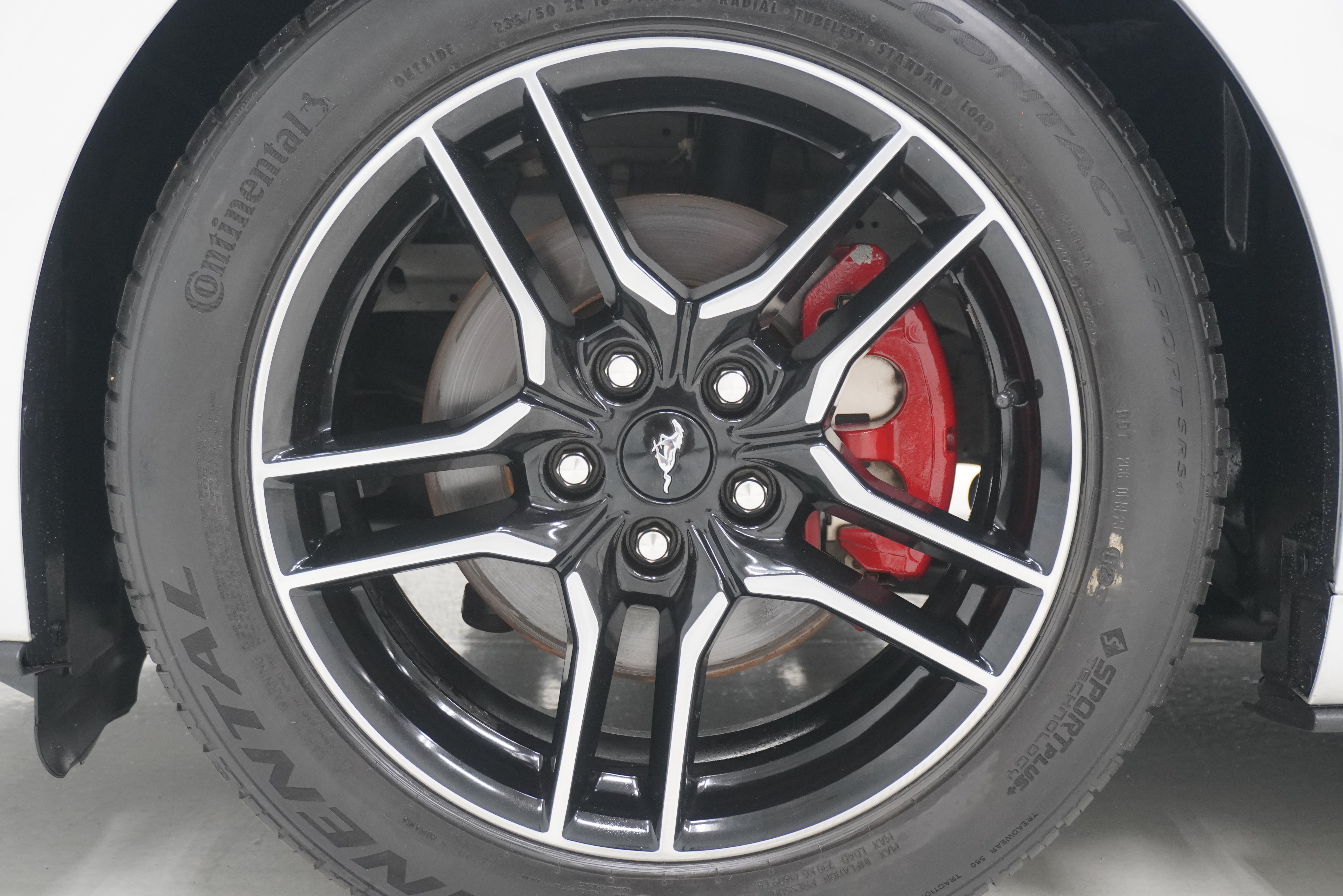 Used 2019 Ford Mustang Premium RWD image 32
