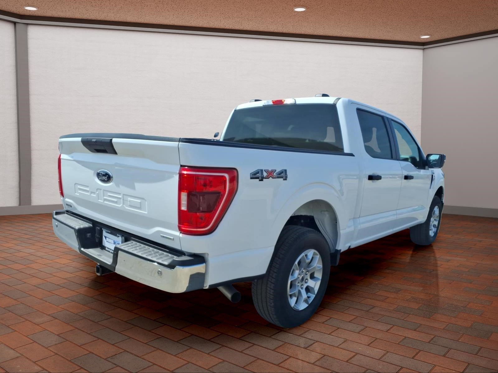 Used 2023 Ford F150 XLT AWD/4WD image 8