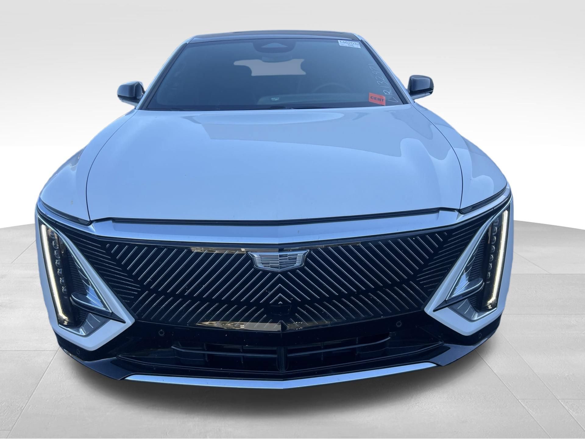 Used 2024 Cadillac Lyriq Tech AWD/4WD image 2