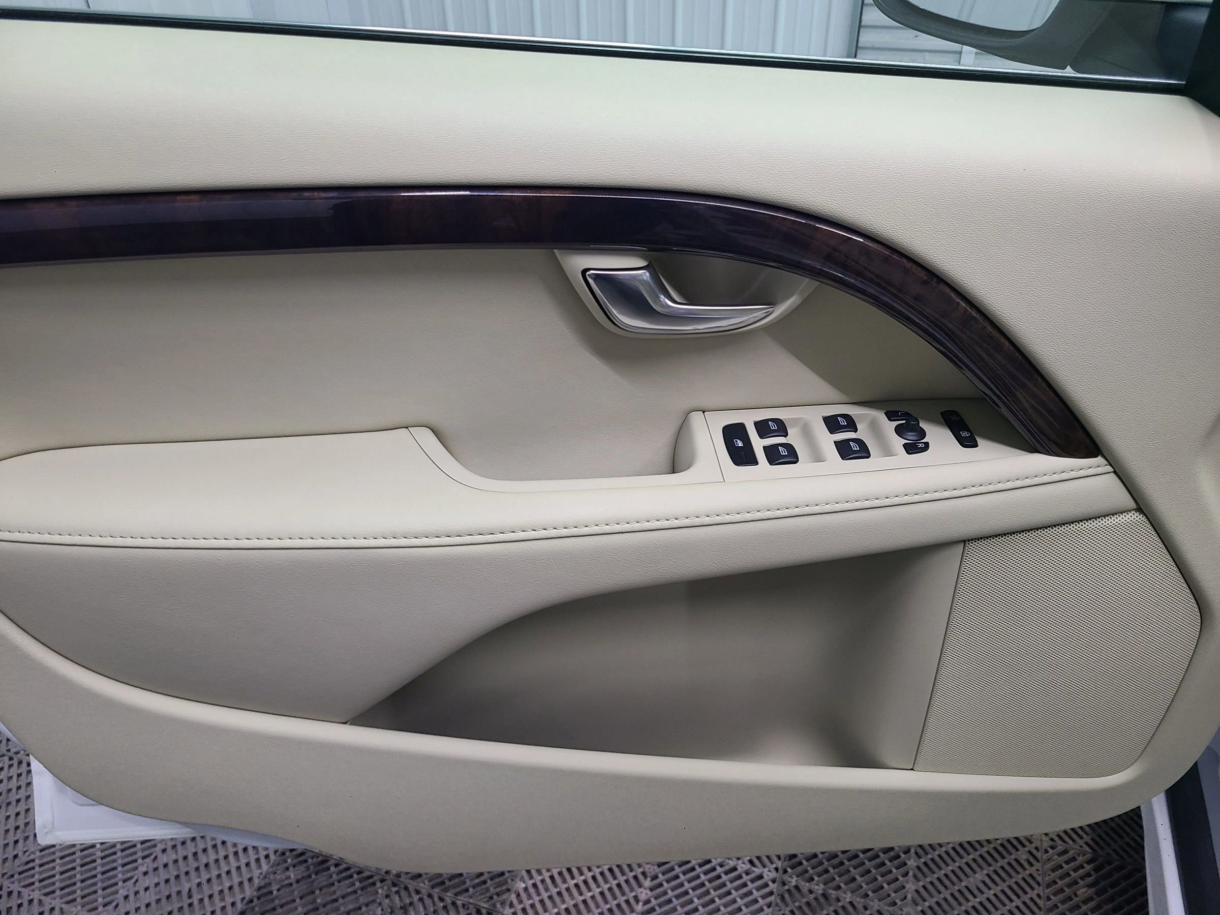 Used 2016 Volvo S80 T5 image 20