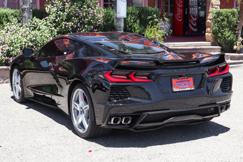 Used 2021 Chevrolet Corvette Stingray Preferred Cpe w/ Z51 Performance Package RWD image 6