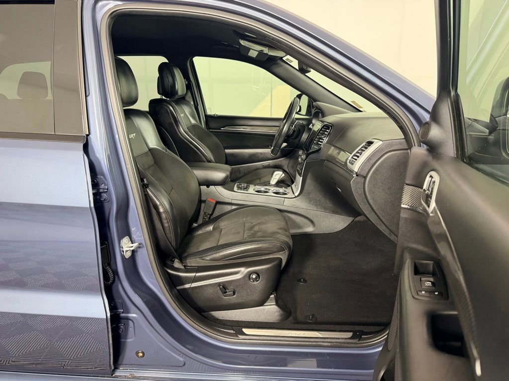 Used 2020 Jeep Grand Cherokee SRT AWD/4WD image 35