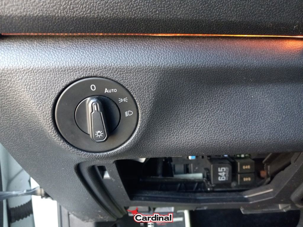 Used 2020 Volkswagen Jetta GLI Autobahn w/ GLI Autobahn Black Package image 27