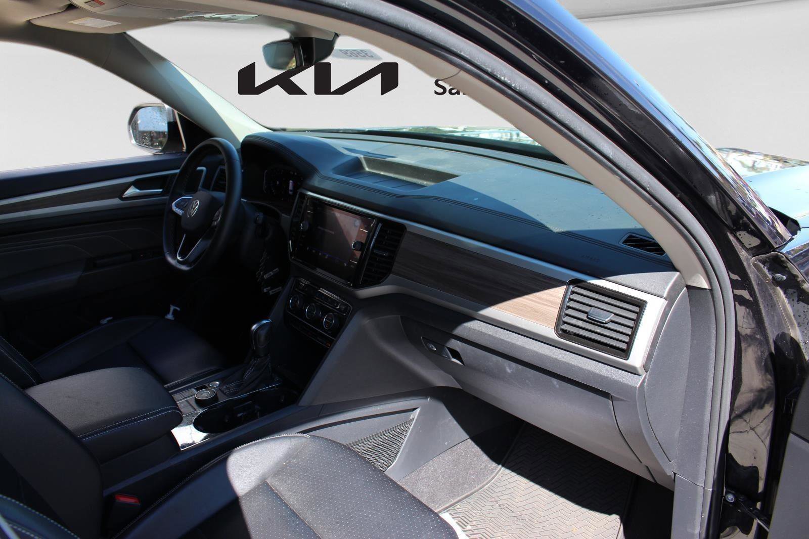 Used 2022 Volkswagen Atlas SEL AWD/4WD image 15