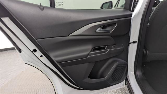 Used 2026 Chevrolet Equinox EV LT FWD image 16