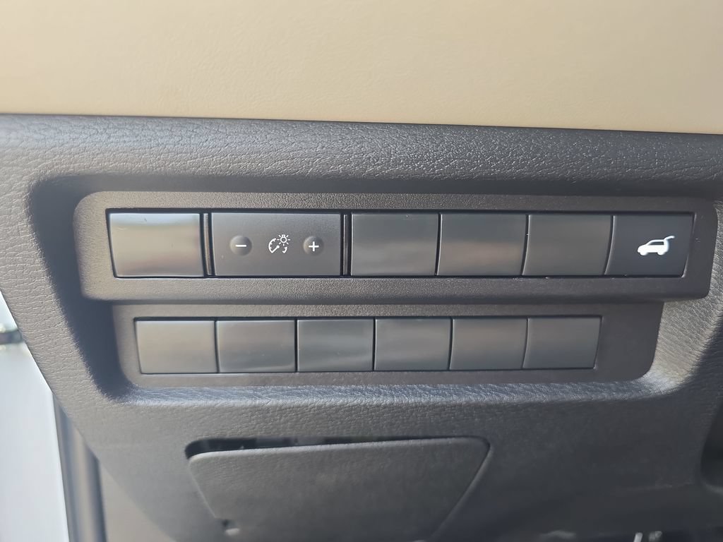 Used 2025 Mitsubishi Outlander SE AWD/4WD image 27