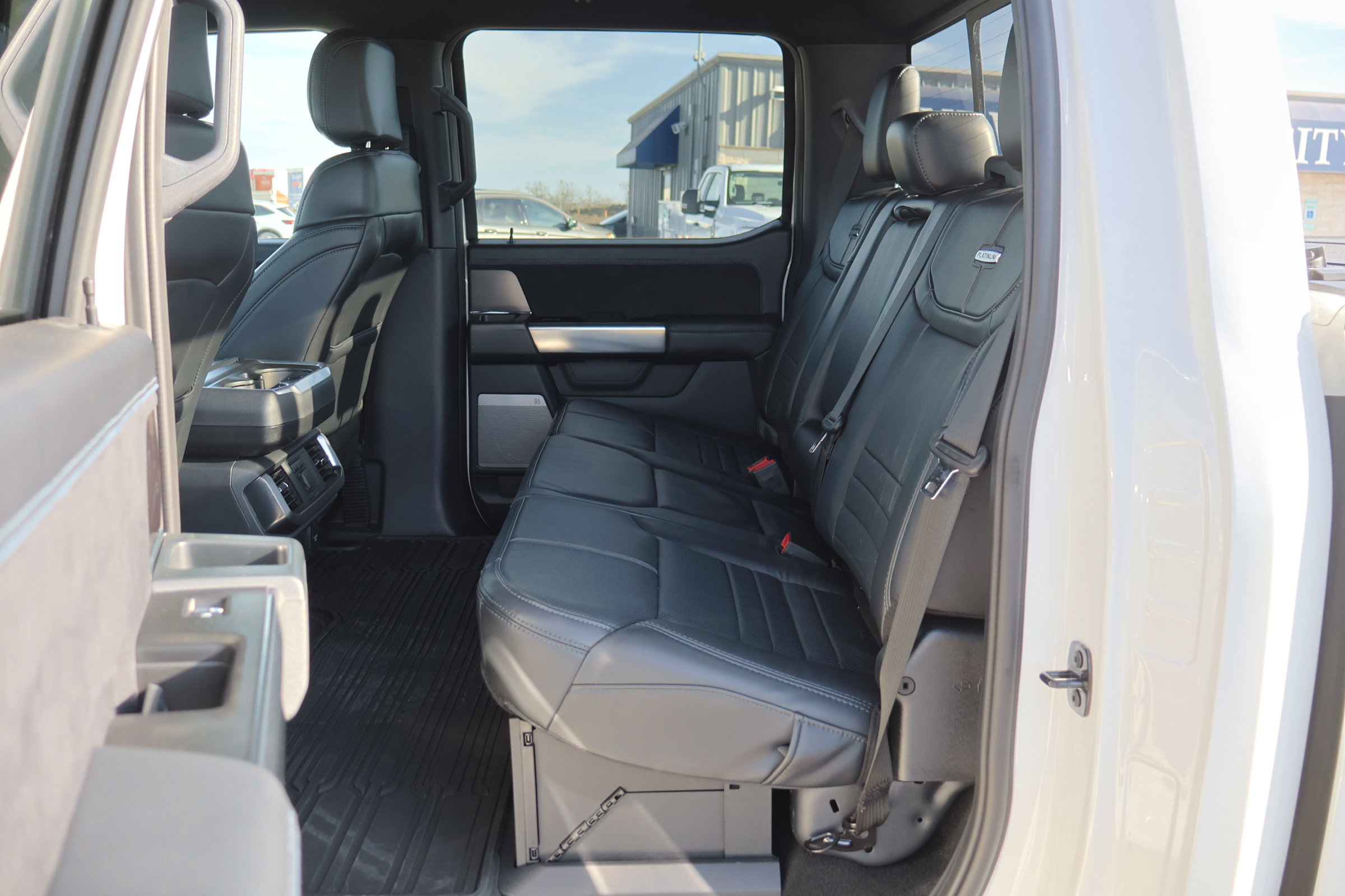 Certified 2025 Ford F150 Platinum w/ FX4 Off-Road Package image 29