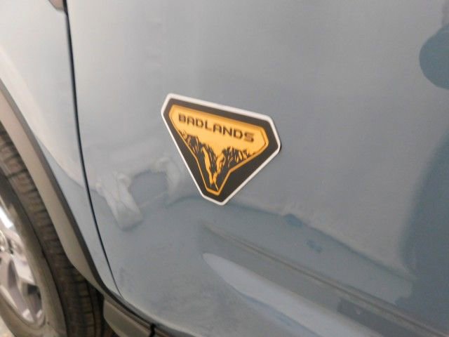 Used 2022 Ford Bronco Sport Badlands image 7