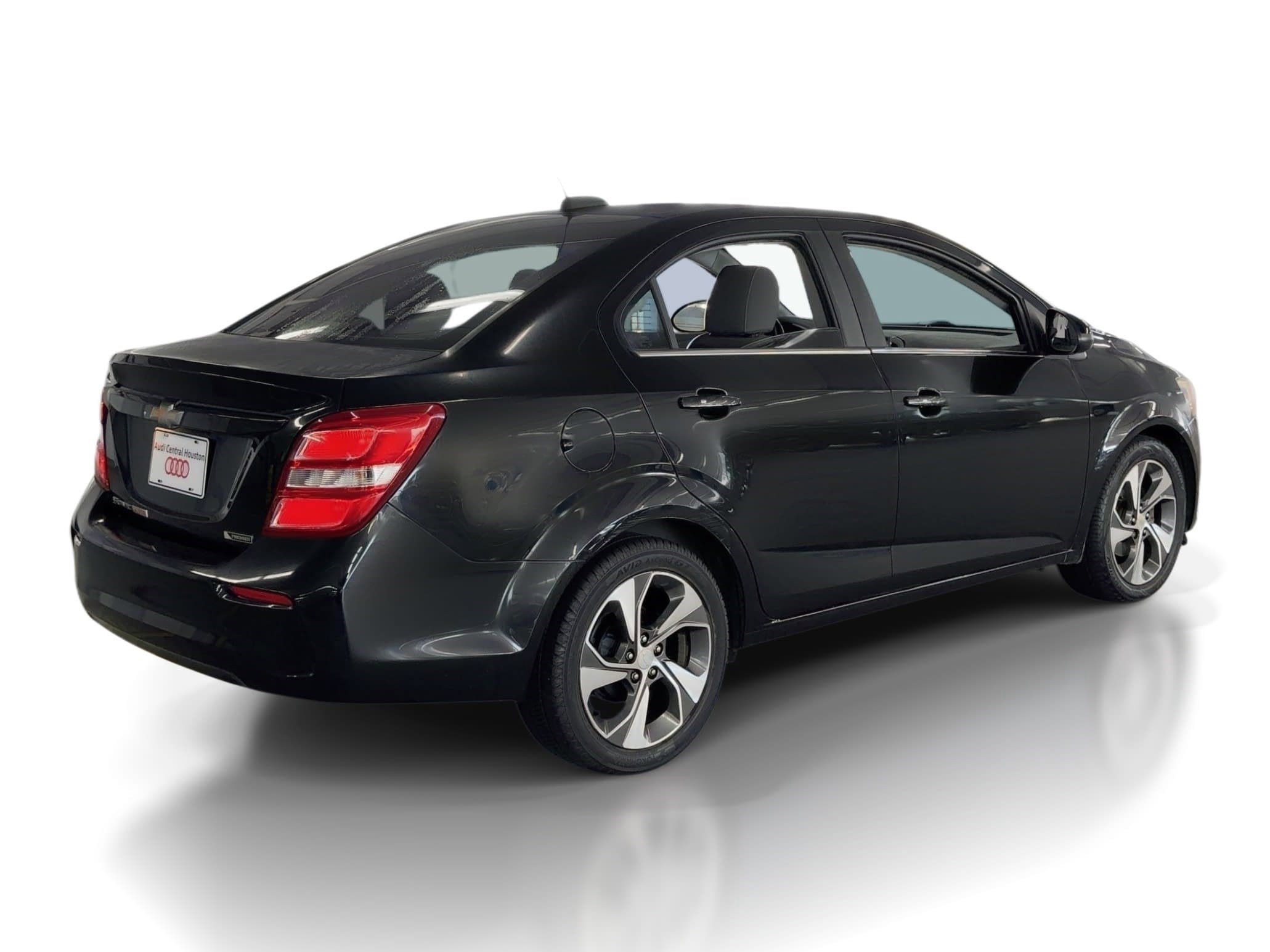 Used 2017 Chevrolet Sonic Premier image 9