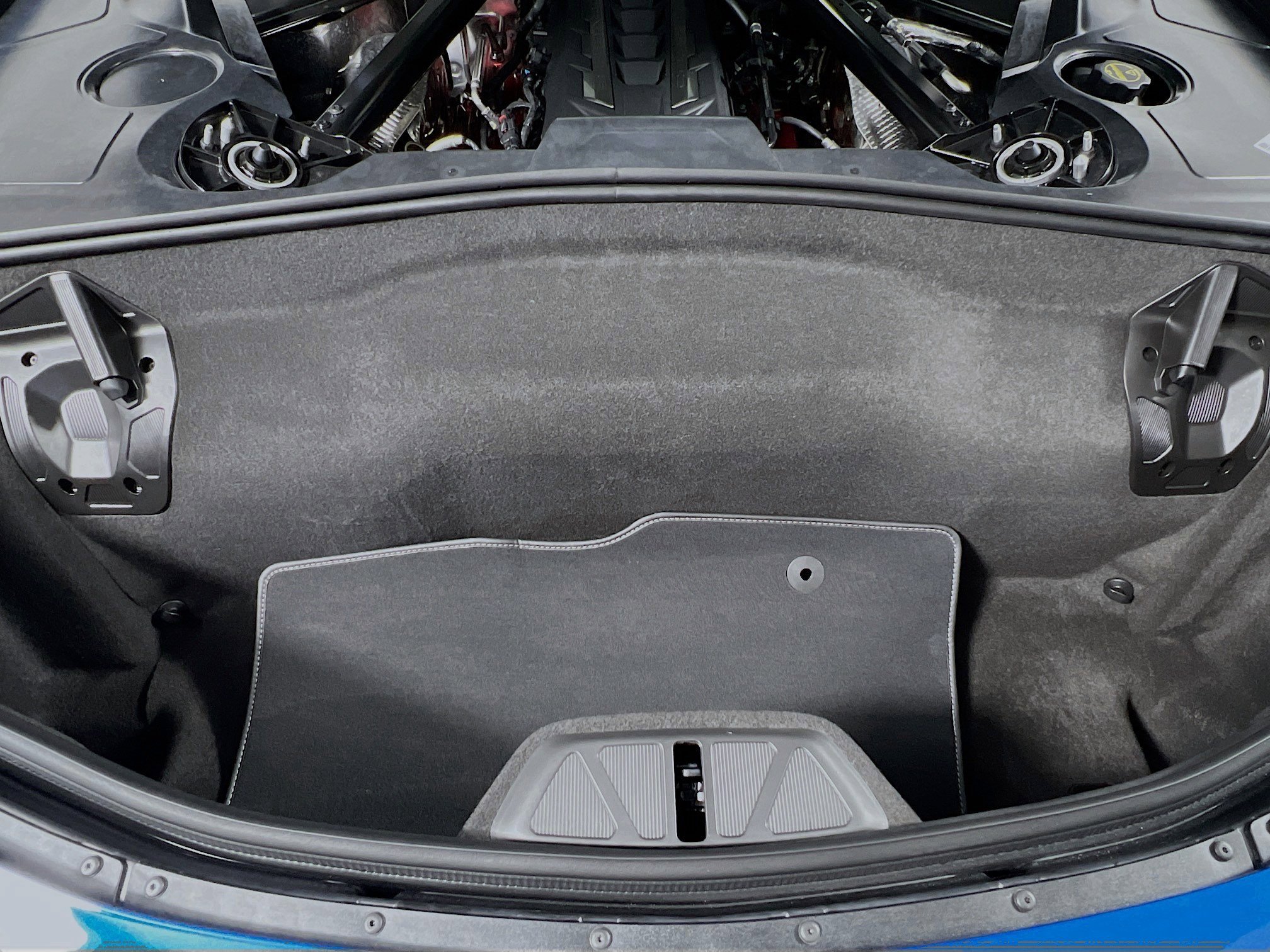 Used 2026 Chevrolet Corvette Stingray Coupe w/ 1LT image 32