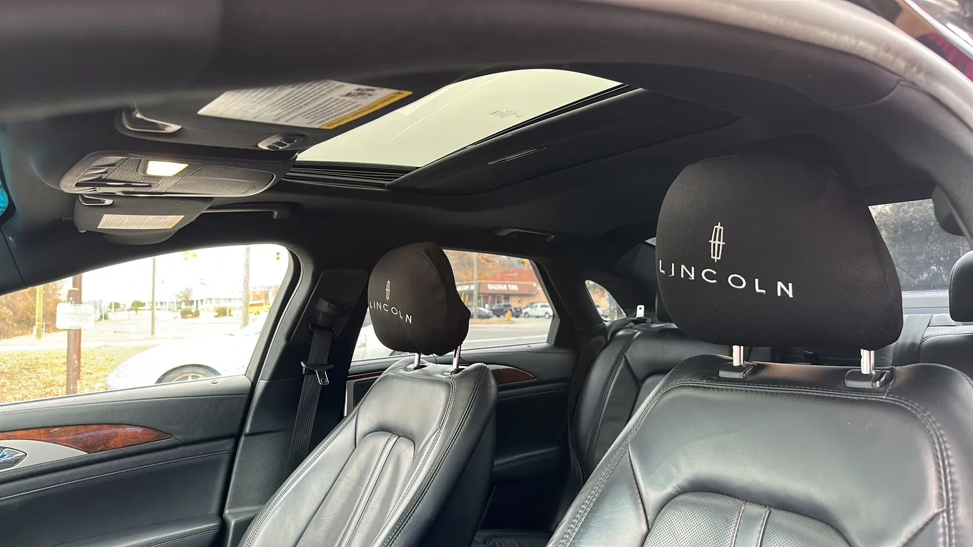 Used 2017 Lincoln MKZ Reserve w/ Climate Package image 29