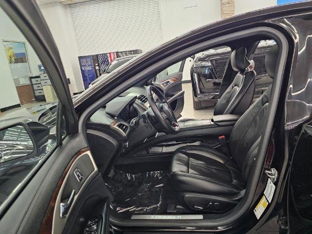 Used 2017 Lincoln MKZ Reserve w/ Climate Package image 31