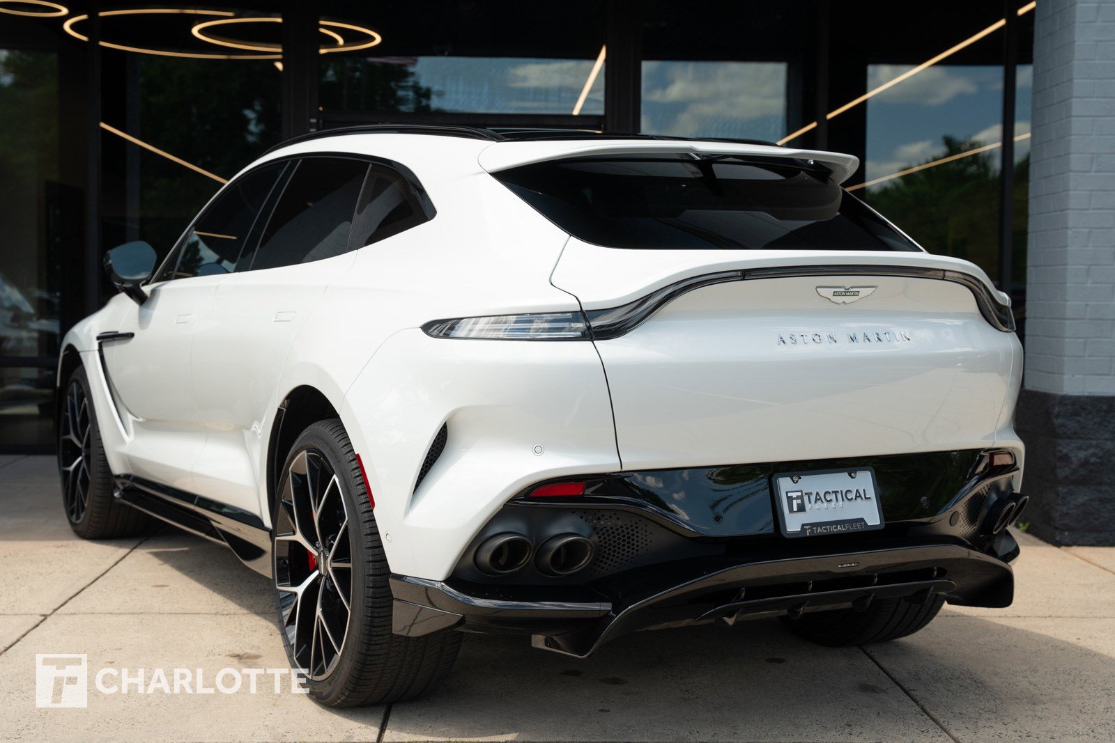 Used 2025 Aston Martin DBX 707 AWD/4WD image 11