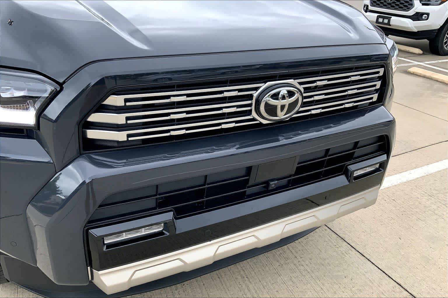 Used 2026 Toyota 4Runner Limited AWD/4WD image 32
