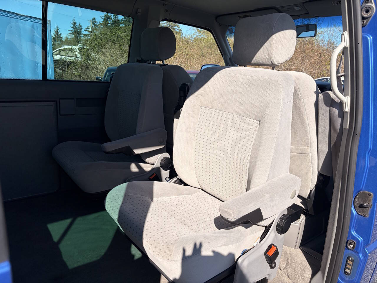 Used 2001 Volkswagen Eurovan FWD image 20
