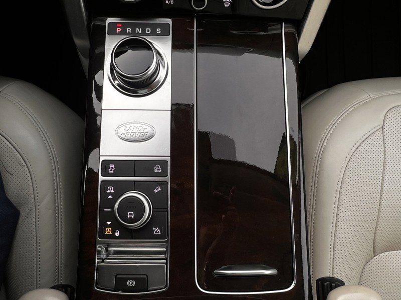 Used 2019 Land Rover Range Rover HSE image 35
