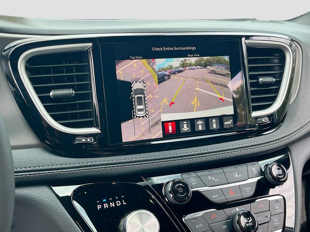 New 2027 Chrysler Pacifica Limited w/ Family Tech Group FWD image 14