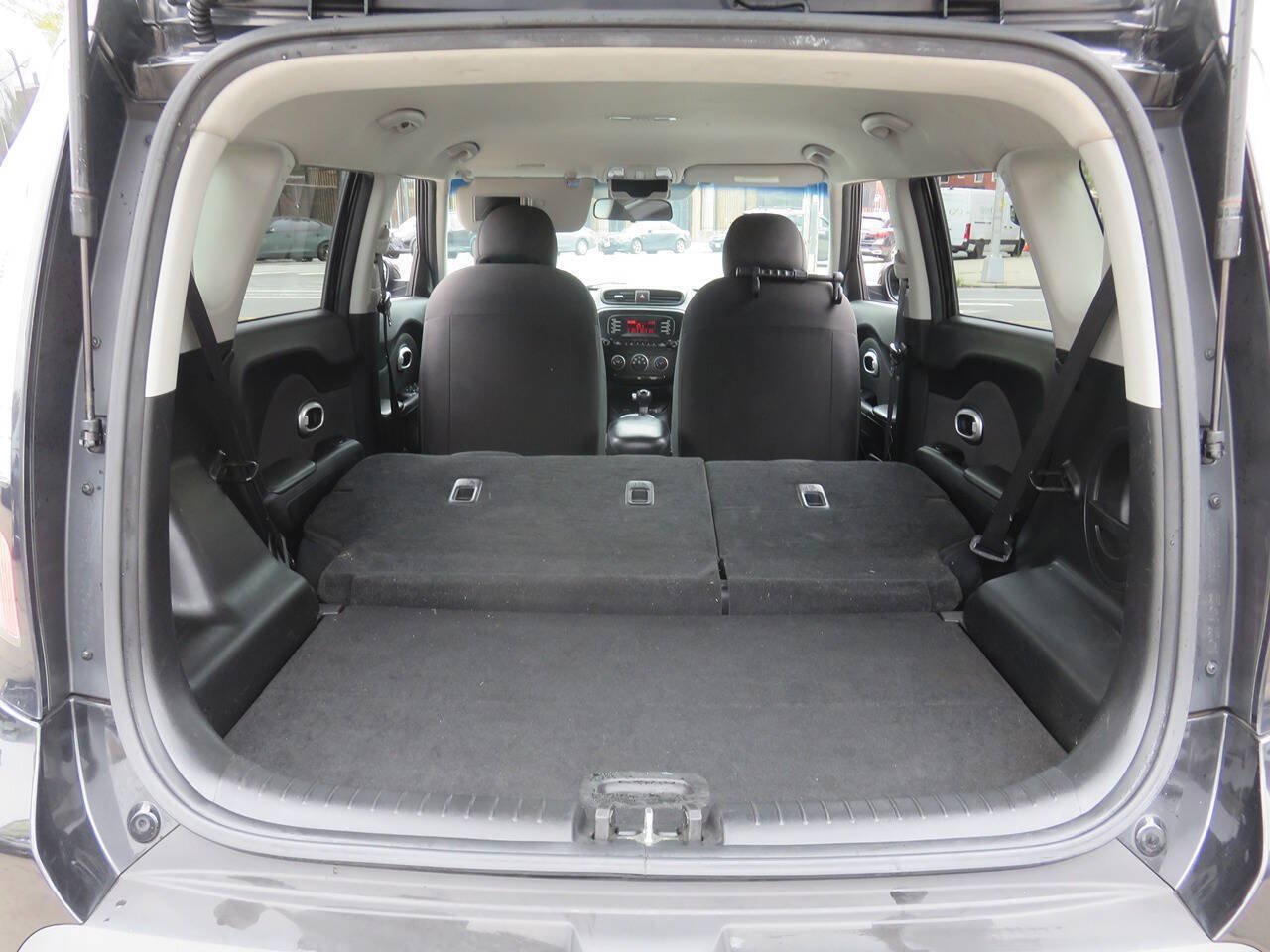 Used 2015 Kia Soul FWD image 21