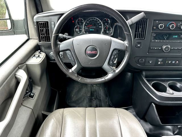 Used 2022 GMC Savana 3500 Extended w/ Driver Convenience Package image 23
