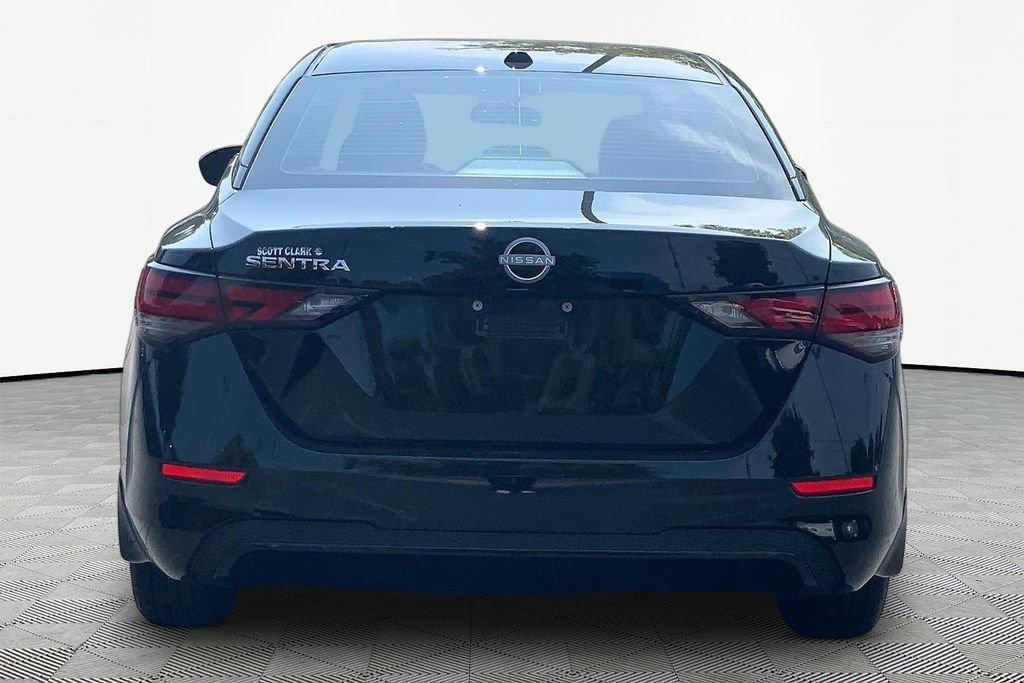 Used 2025 Nissan Sentra SV FWD image 6