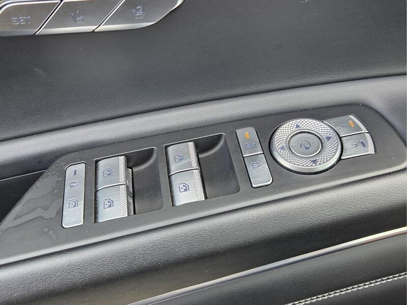 Used 2025 Genesis GV80 2.5T Standard AWD/4WD image 23