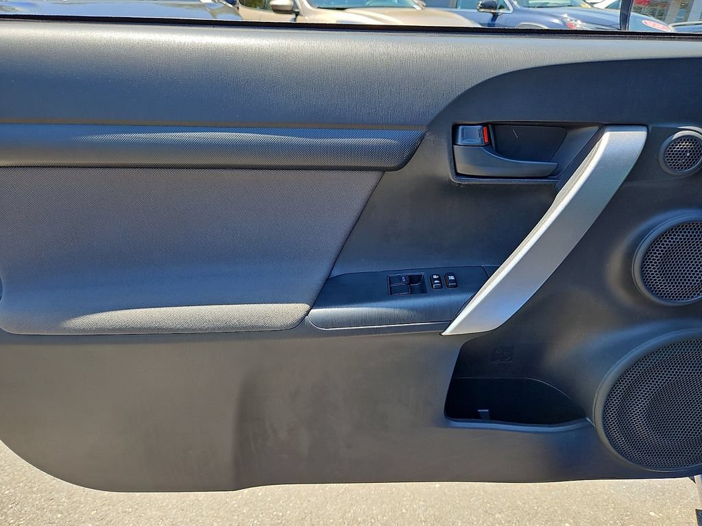 Used 2014 Scion tC FWD image 10
