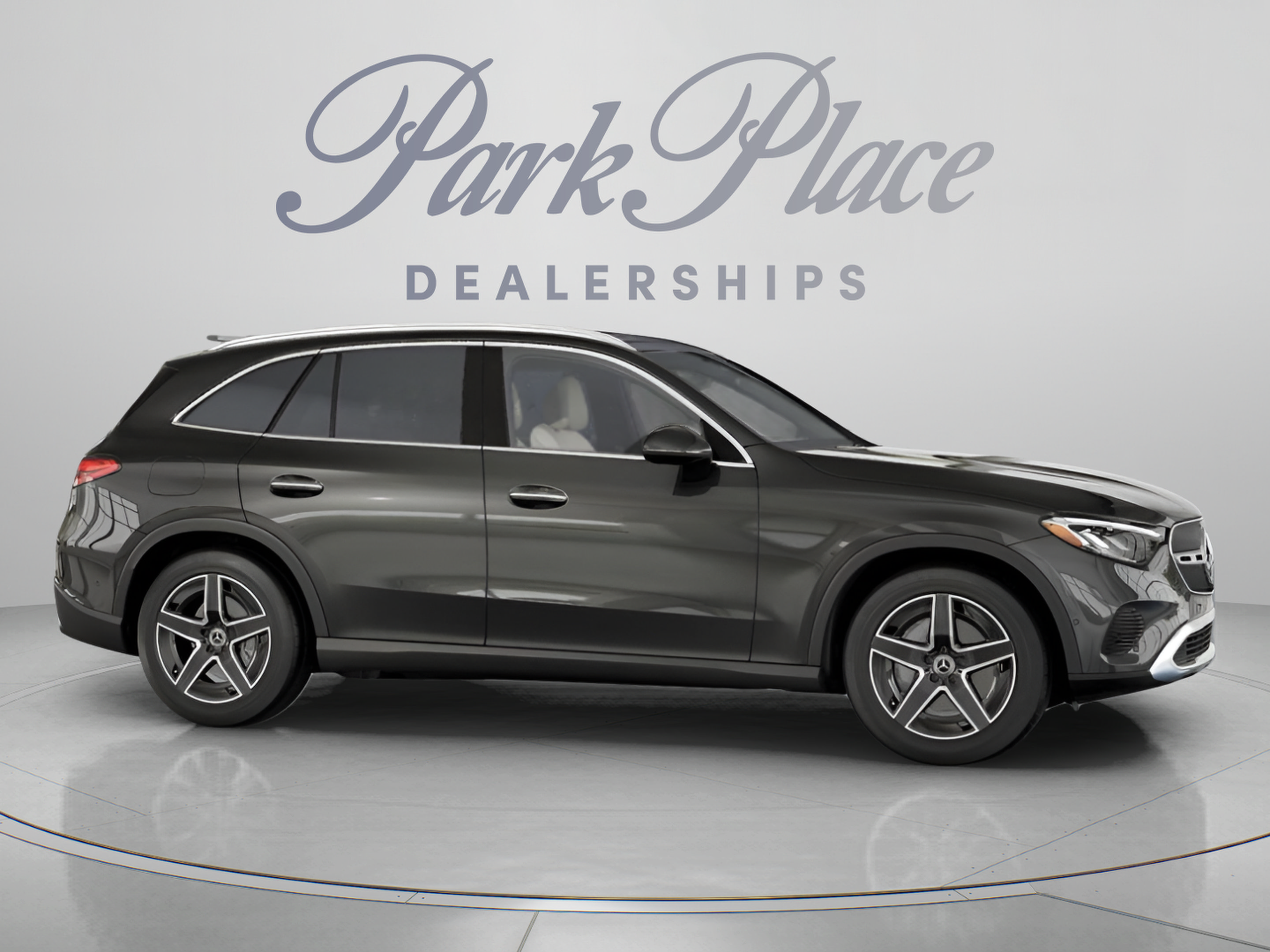 Used 2026 Mercedes-Benz GLC 300 image 29